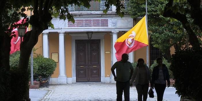 Galatasaray Lisesi’nde Öğrenci Okuldan Atıldı İddiası