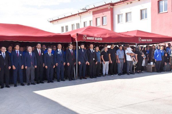 BAŞKAN VEKİLİ MEHMET ÇİÇEK, AHMET SEVİM’İN CENAZE TÖRENİNE KATILDI