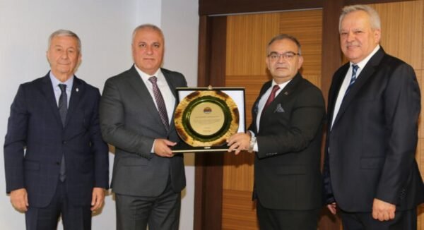 MUSTAFA TUNA GÖREVİ DEVRALDI